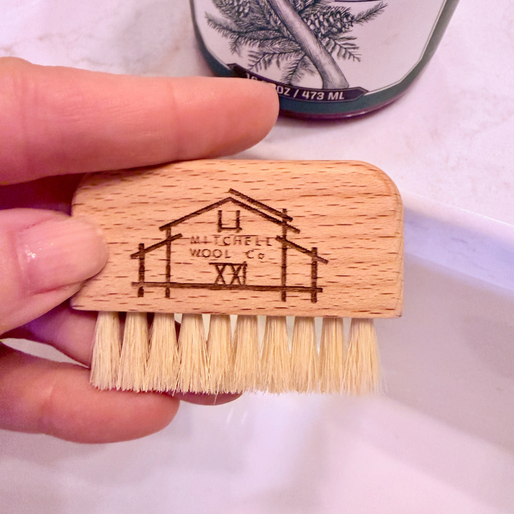 Garden Nail  Brush